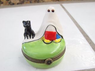 Art Form Magnifique Trinket Box Ghost With Black Cat Collectible