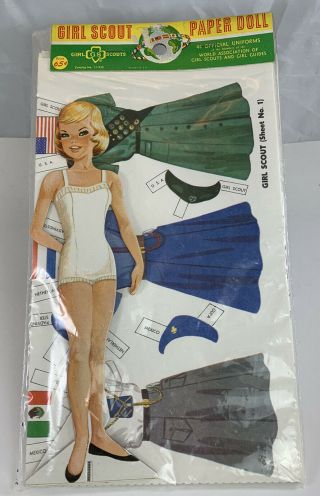 Girl Scout Vtg Paper Doll Set Official Uniforms Of Girl Scouts And Girl Guides