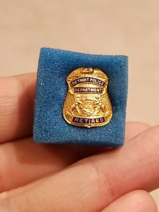 Vintage Detroit Police Department Badge Pin Retired