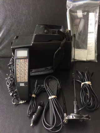 Vintage Commander Iix Fujitsu Car Phone Hands Transportable Adapter