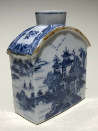 Chinese Porcelain Tea Caddy Qianlong