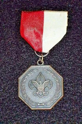 Vintage Boy Scouts Of America Bsa Contest Medal Full Size Silver Strike