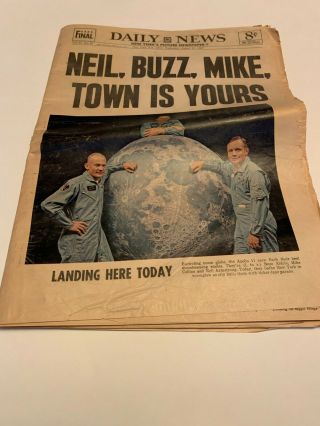 Apollo 11 - Space - Charles Manson - Sharon Tate - 1969 Ny Daily News & More