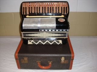 Vintage Noble Areolite 120 Bass Accordion W/ Case For Repair / Parts