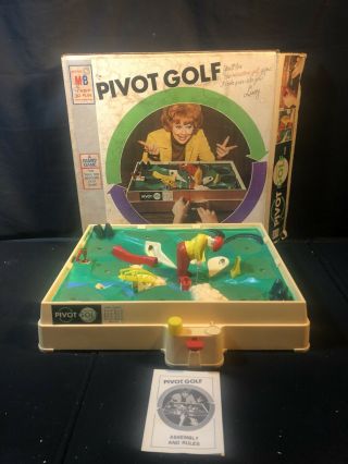 Vintage 1973 Pivot Golf Miniature Milton Bradley Game - Rare