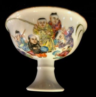 Fine Antique Chinese Footed Bowl With 10 Figures Qing Dynasty Yongzheng Reign