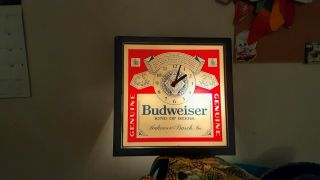 Vintage Budweiser Light Up Sign Clock Bar Display