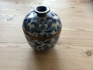 Attractive Chinese Oriental Urn Vase / Ginger Jar Blue & White Pattern