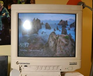Gateway 2000 Sony Vivitron 1572 Vintage Crt Monitor Gaming
