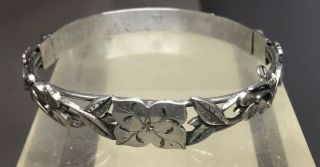 Antique Chinese Silver Woman’s Hinged Bracelet Signed
