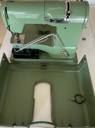 Vintage 50s Green Elna 722010 Switzerland Supermatic Sewing Machine With Case