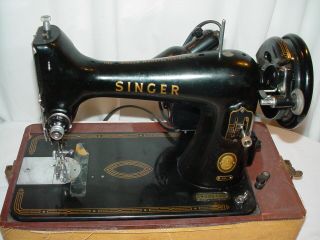 1955 Singer Sewing Machine Model 99 - 31 - Electric Singer W/ Carry Case - Vintage
