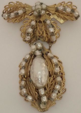 Vintage Miriam Haskell Gold Gilt Filigree Baroque Pearl Brooch