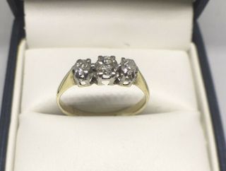 18ct Gold Vintage 3 Stone Diamond Ring With 0.  38 Carats
