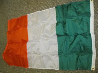 Annin Flagmakers Model 193926 Ireland Flag Nylon Nyl - Glo,  3x5 Ft,  Boxed