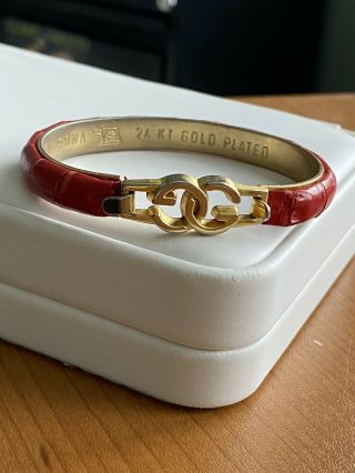 Rare Vintage Gucci Red Snakeskin " Gg " Logo Bangle Bracelet 24kt Ygp Italy