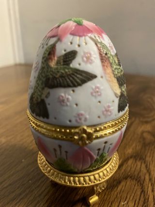 Porcelain Hand Painted Egg Shaped Trinket Box Footed Fflowers Birds