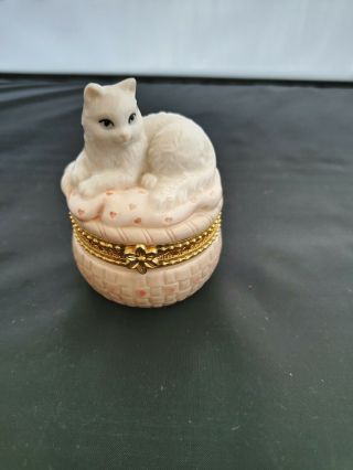 Vintage Porcelain Trinket Box White Cat Laying In It 