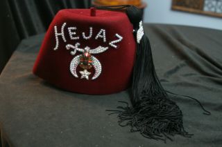 Vintage Hejaz Shriner / Freemason / Masonic Fez Hat,  Burgundy W Black Tassel
