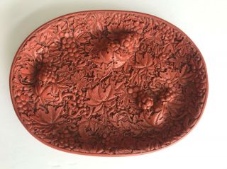Vintage Chinese Cinnabar Lacquer Carved Oval Tray Grapes & Vines 9.  5 " X 7 " Euc