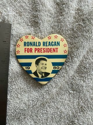 Vintage Ronald Reagan For President Campaign Heart Pinback Pin Button 1980