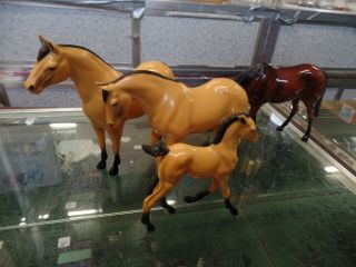 Vintage Horses Hartland Plastics Set Of 4