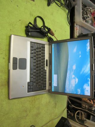 Vintage Dell Latitude D505 Laptop 1.  4ghz 1gb Ram 40gb Hdd Windows Xp Wifi