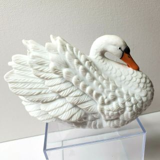 Royal Heritage White Swan Figurine Ceramic Porcelain Hand Painted Collectible