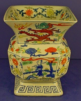 Vintage Chinese Ming Style Wucai Porcelain Octagonal ‘dragon’ Vase