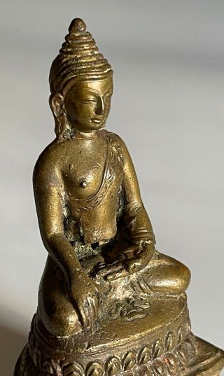Antique Chinese Tibetan Bronze Buddha Statue Figure with Mark 3