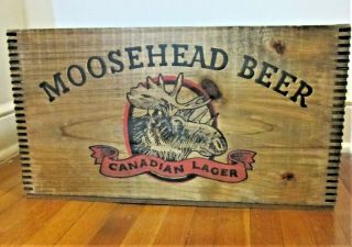 Vintage Moosehead Canadian Lager Beer Wood Crate Box Checkerboard Lid Mancave