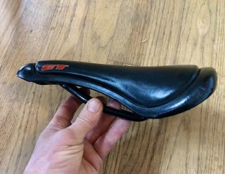 Vintage 1993 Gt Bmx Padded Viscount Gt - 6 Dropnose Bmx Seat,  In Fair Cond.