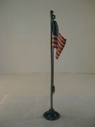 48 Stars Desk Top Vintage 8 - 1/2 " Flag Pole - Flag Can Be Lowered Or Raised By Cord