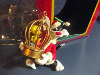 Looney Tunes Sylvester And Tweety Collectible Ornament