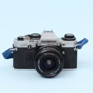 Vintage Olympus Om10 [om - 10] 35mm Film Camera W/ Miranda 28mm F/2.  8 Lens