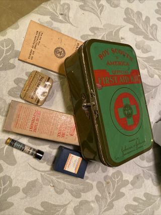 Vintage Boy Scout First Aid Kit Boys Scouts of America 1940 Aspirin Squibb Tin 2
