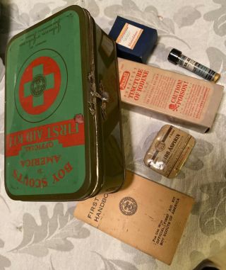 Vintage Boy Scout First Aid Kit Boys Scouts of America 1940 Aspirin Squibb Tin 3