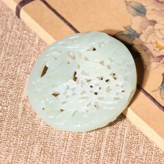 China Natural Hetian Green White Jade Handcarving Hollow Out Flower Bird Pendant