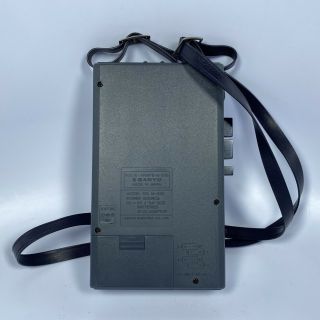 Vintage Sanyo M - G30 AM/FM Cassette Player w/ Case,  Strap,  & Instructions 3