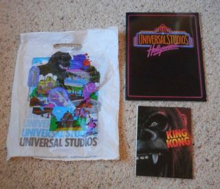 Vintage 1980s Universal Studios Hollywood Souvenir Book King Kong Photo Bag