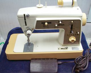 Vintage Singer Touch & Sew Deluxe Zig Zag Model 636 Heavy Duty Sewing Machine