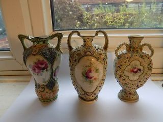 3 x ANTIQUE JAPANESE NIPPON MORIAGE WARE PORCELAIN SMALL VASES 12.  5 cm tall 2
