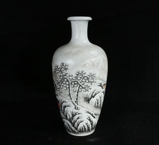Chinese Republic Period Vases With Snow Scene Fine Details