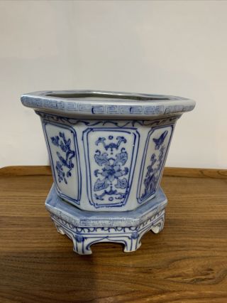 Vintage Oriental Blue And White Ceramic Pot / Planter