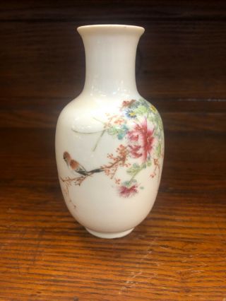 Fine 5 " Antique Chinese Republic Period Porcelain Vase China Flowers 4 Character