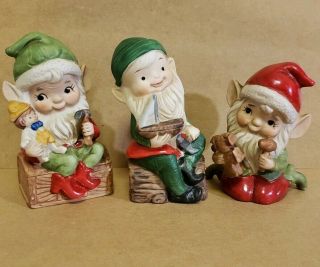 Set Of 3 Vintage Homco Christmas Elves Ceramic Figurines Gnomes Toymakers Boxed