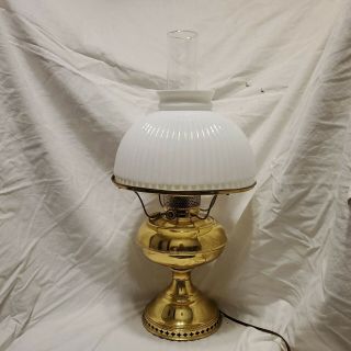 Vintage Rayo Brass Oil Lamp Converted To Electric W/ribbed Milkglass Shade