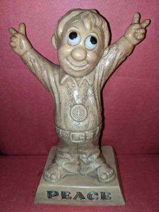 Vintage Russ Wallace Berries " Peace " Resin Statue 1970 Made In Usa