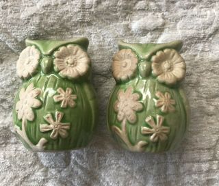 Vintage Salt/pepper Shakers Small Green Owl Matched Pair With Flower Motif Cute