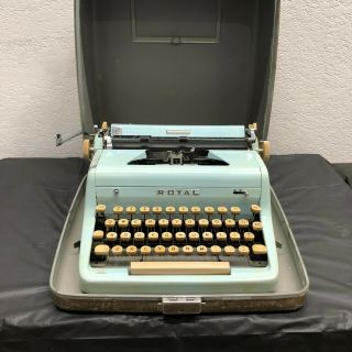 Vintage Baby Blue Royal Quiet De Luxe Typewriter With Brown Case